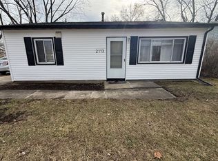 2113 W Kirby Ave, Champaign, IL 61821