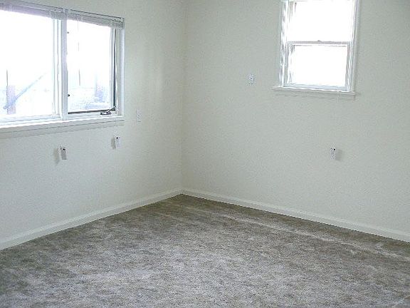 3rd image of 810 N 22nd St