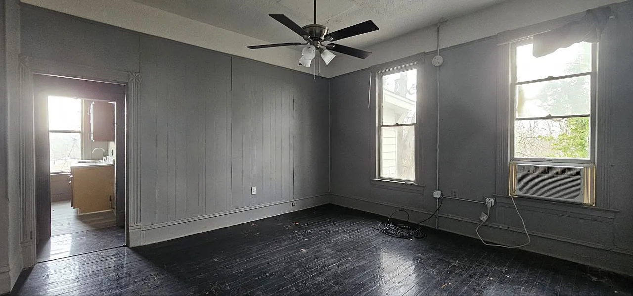 1 bed, 920 sqft, $750 — Photo 4