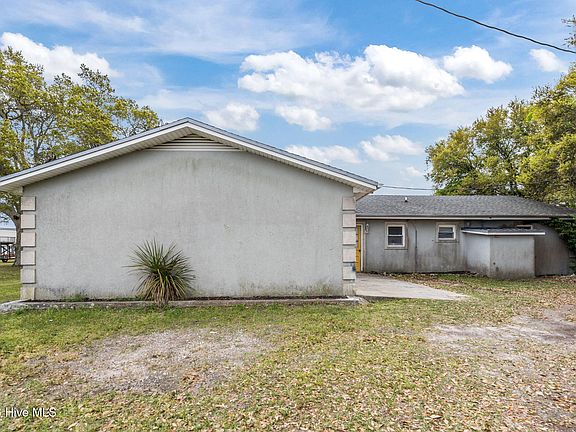 2nd image of 246 Swan Point Road