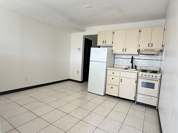 3rd image of 1700 Clinch Ave APT 407