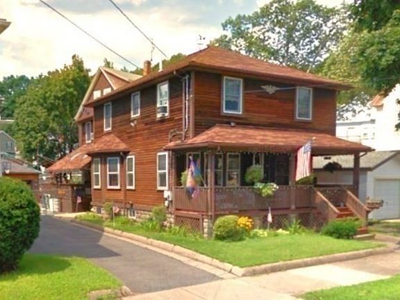 4th image of 90 Moulton St