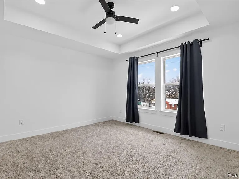2925 Square Lake Ct — Photo 31