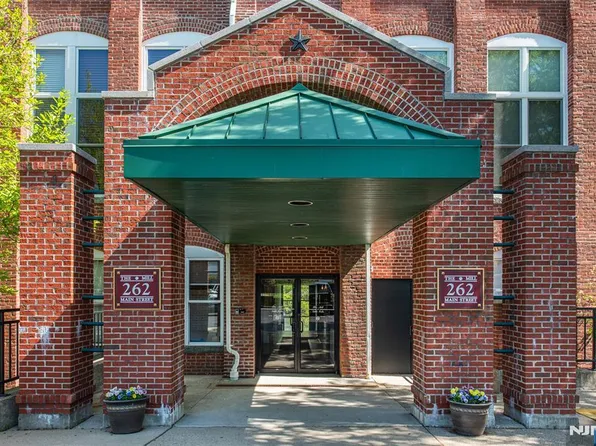 262 Main St APT 103, Little Falls, NJ 07424
