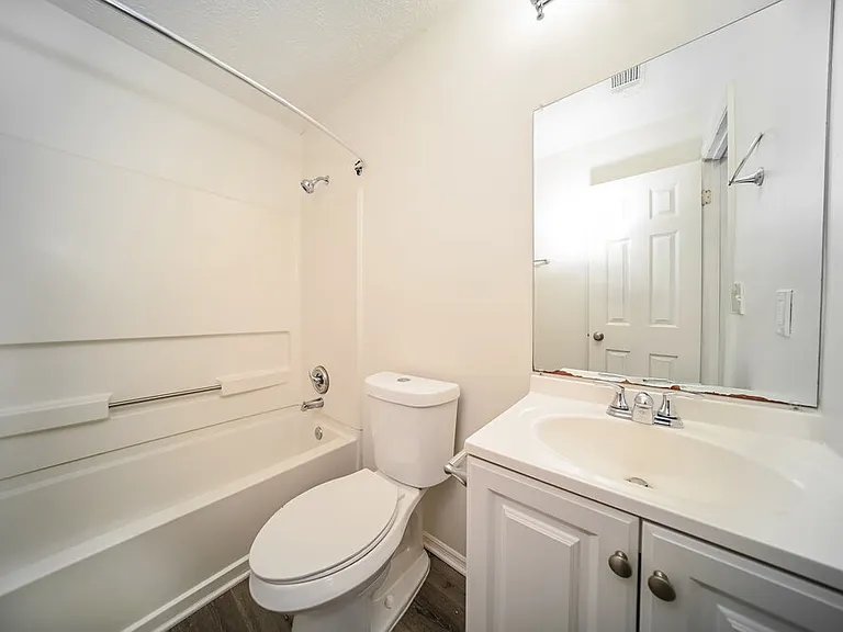 4919 Windsor Downs Dr — Photo 14