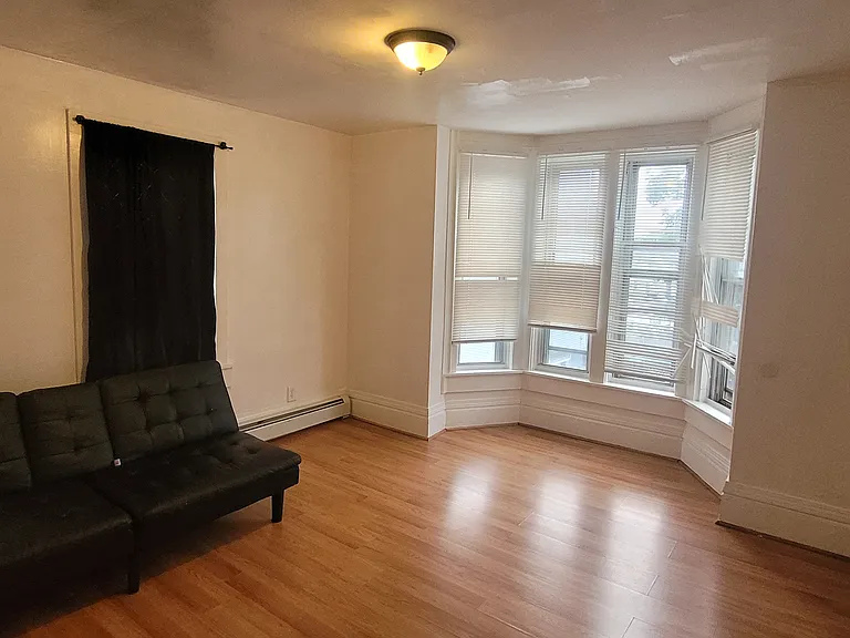 9 Erastus St #2F — Photo 10