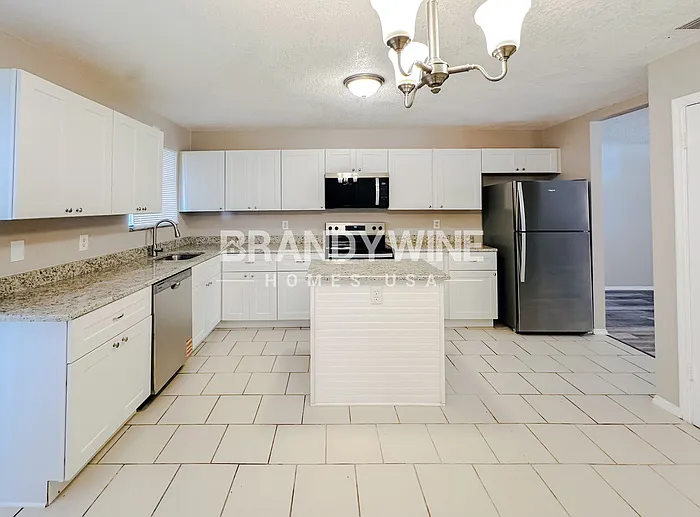 3436 Woodland Dr — Photo 11