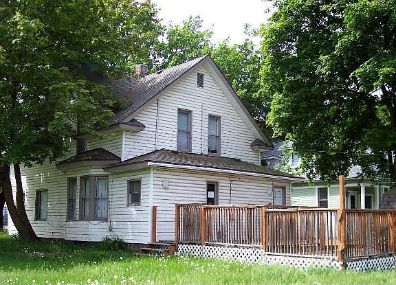 2nd image of 2127 E 4th Ave