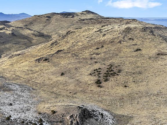 5th image of 405 Stallion Dr