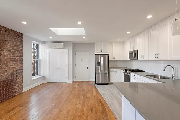 Rented by Compass | media 1