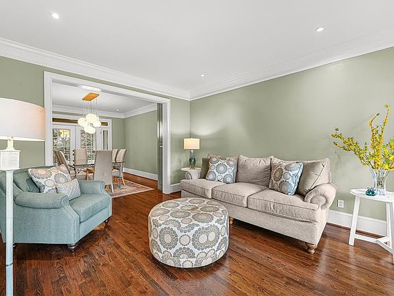 5th image of 406 Spring House Cv NE