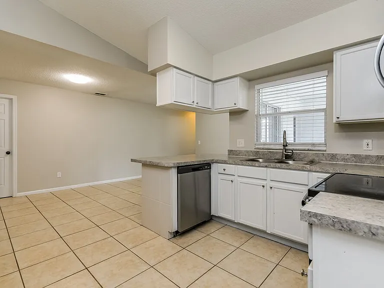 115 Pine Top Ln — Photo 8