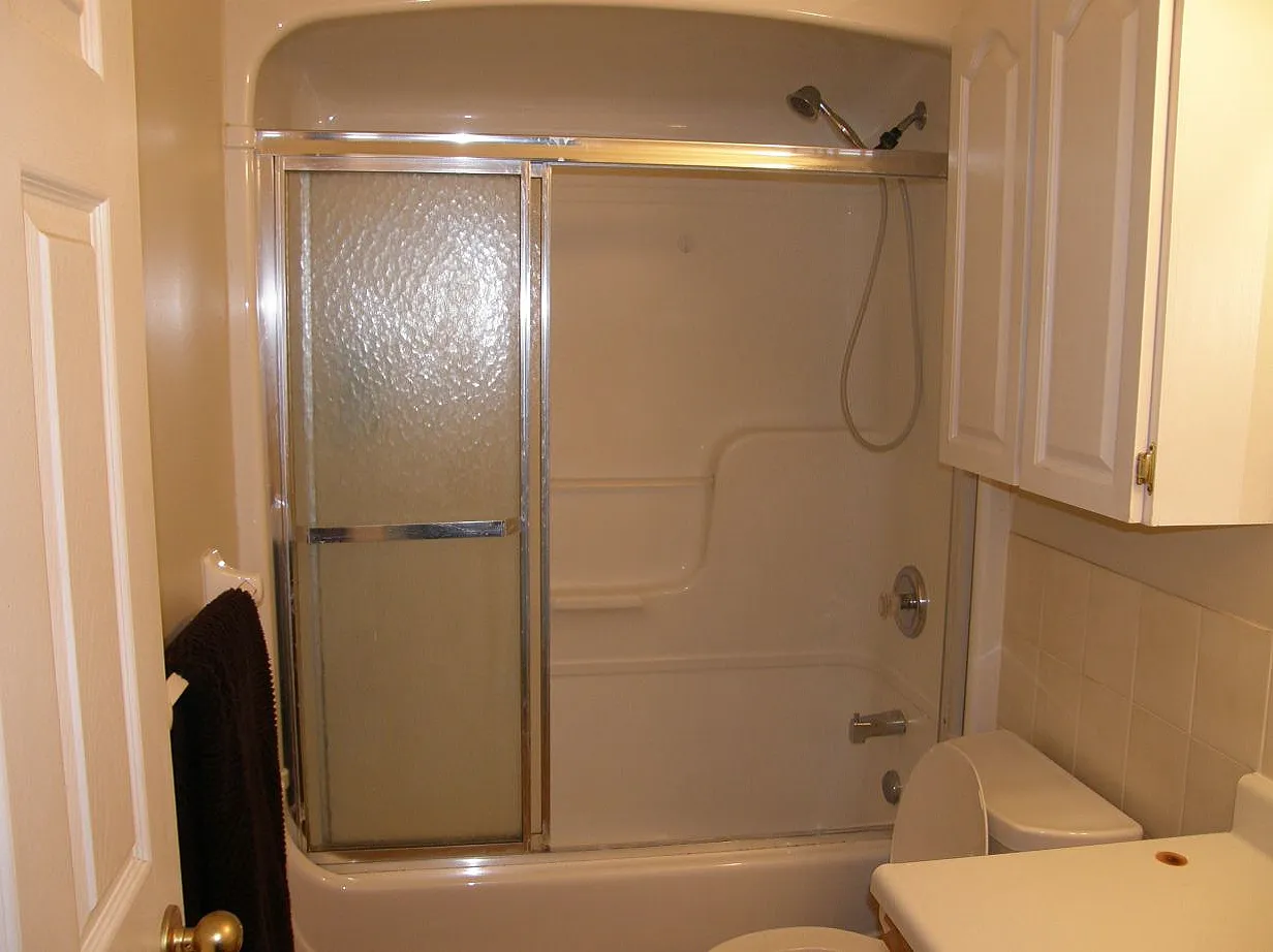 1 bed, 700 sqft, $1,380 — Photo 2