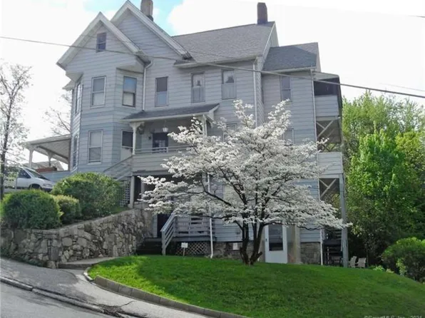 72 Town Hill Ave #2B, Danbury, CT 06810