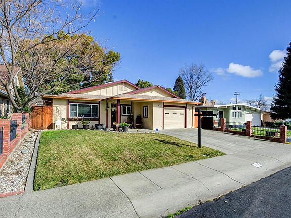 2nd image of 372 Grape Street