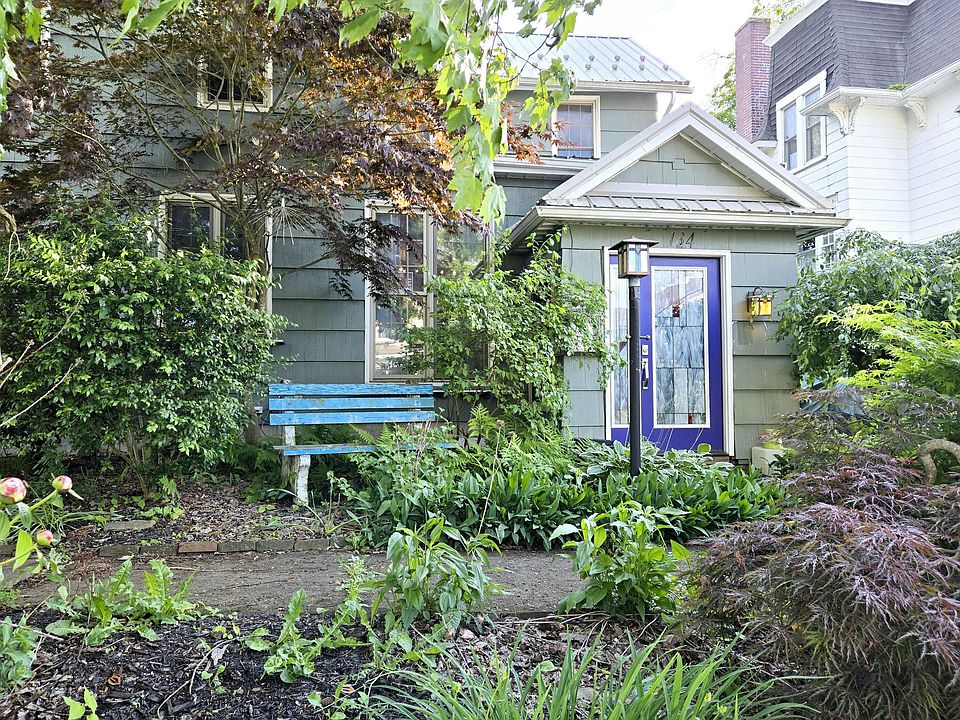 1st image of 134 E Washington Ave