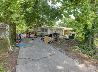 2327 Falcon Rd, Charleston, SC 29406