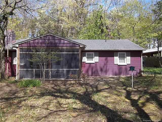 2nd image of 109 Creekshore Dr