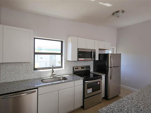 4th image of 2532 Starlite Ln
