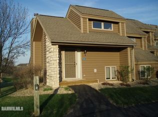 25 Poplar Rdg, Galena, IL 61036