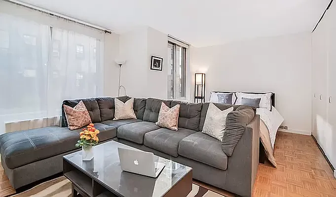 Rented by LV NY REALTY INC | media 7