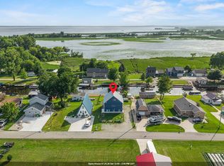7711 Boom Bay Heights Rd, Larsen, WI 54947