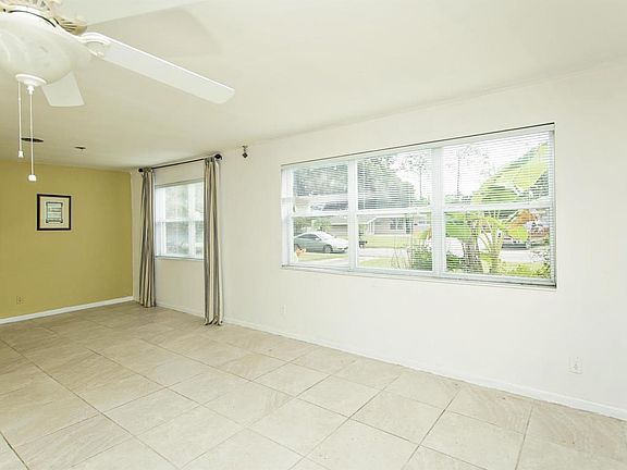 4th image of 8026 Argentine Dr W