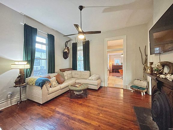 3rd image of 105 Jefferson Ave
