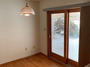 905 Candlewood Ln, Brookings, SD 57006
