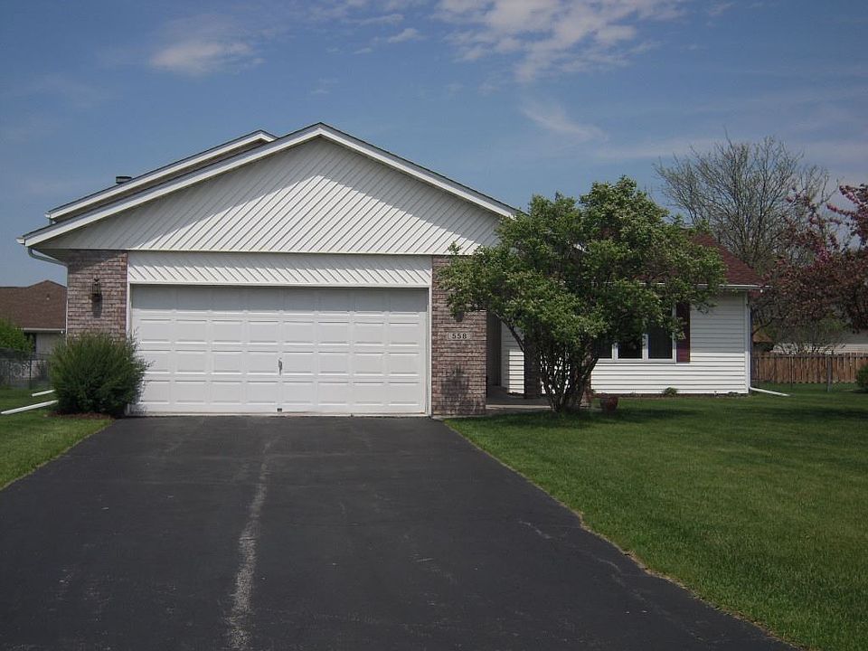 1st image of 558 Rivercove Ct