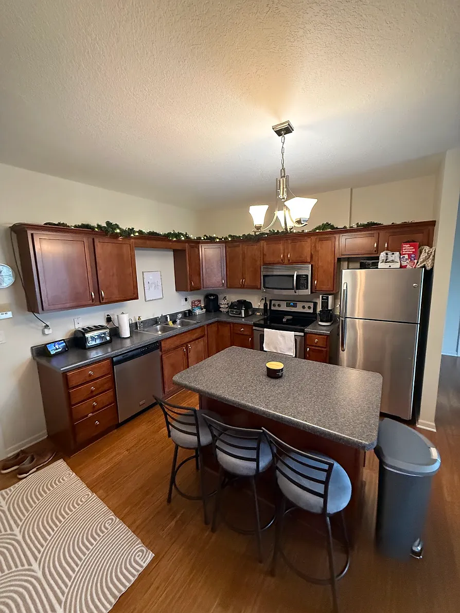 Building Photo - 4503 Twain Cir #102