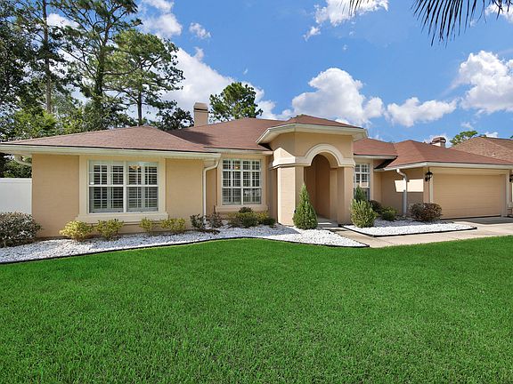 3rd image of 124 Strawberry Ln
