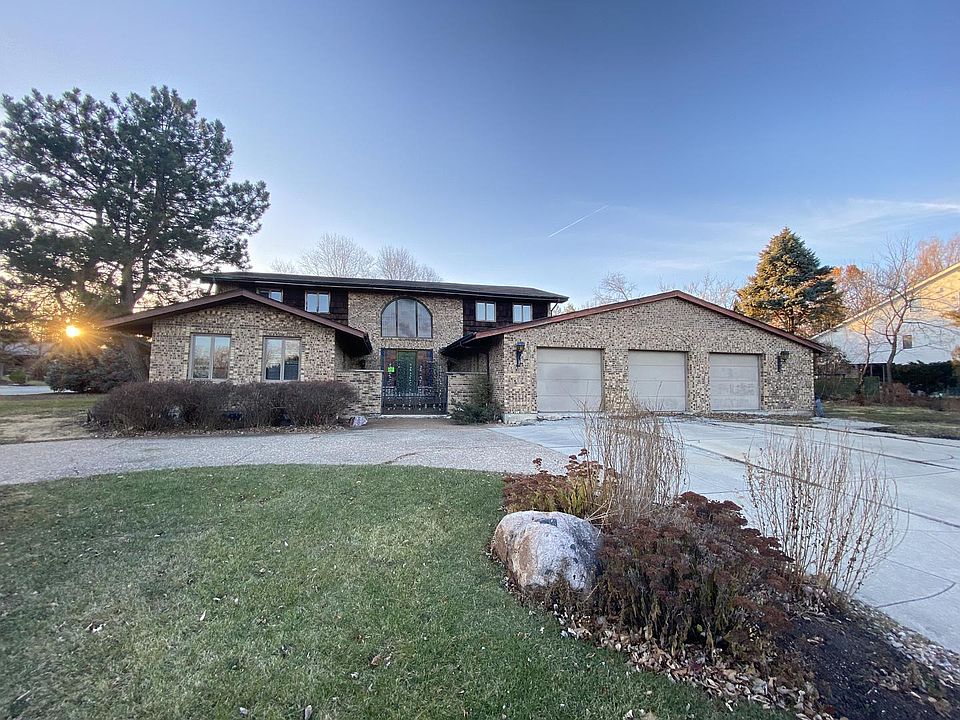 1st image of 12412 Melvina Ave