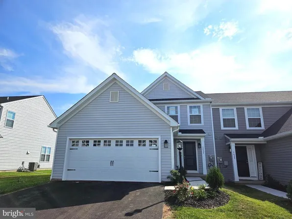 7453 Saint Patrick Ct, Abbottstown, PA 17301