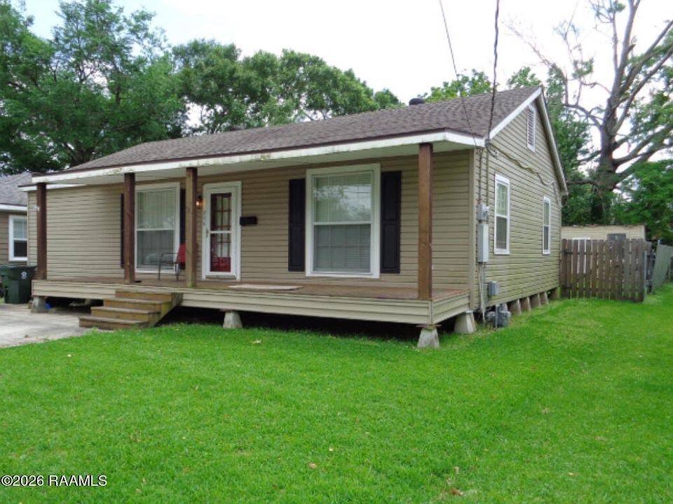 1st image of 206 Trotter St
