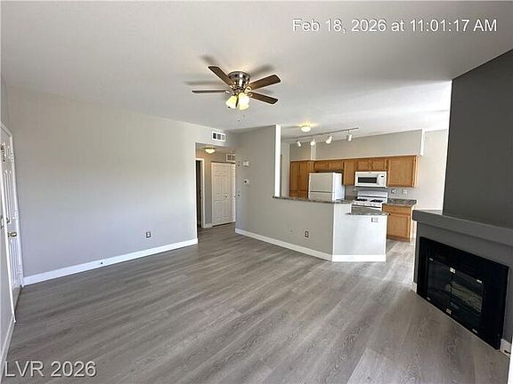 3rd image of 1050 E Cactus Ave Unit 2003