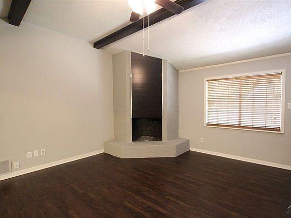 5th image of 724 Joel Dr