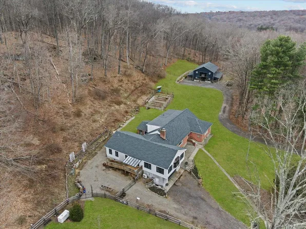 6 Annarock Drive, Somers, NY 10589