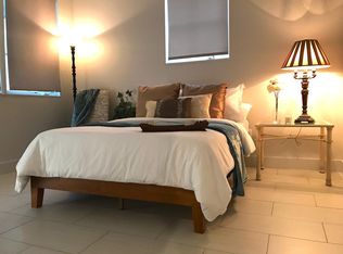 714 E Victory Dr, Savannah, GA 31405