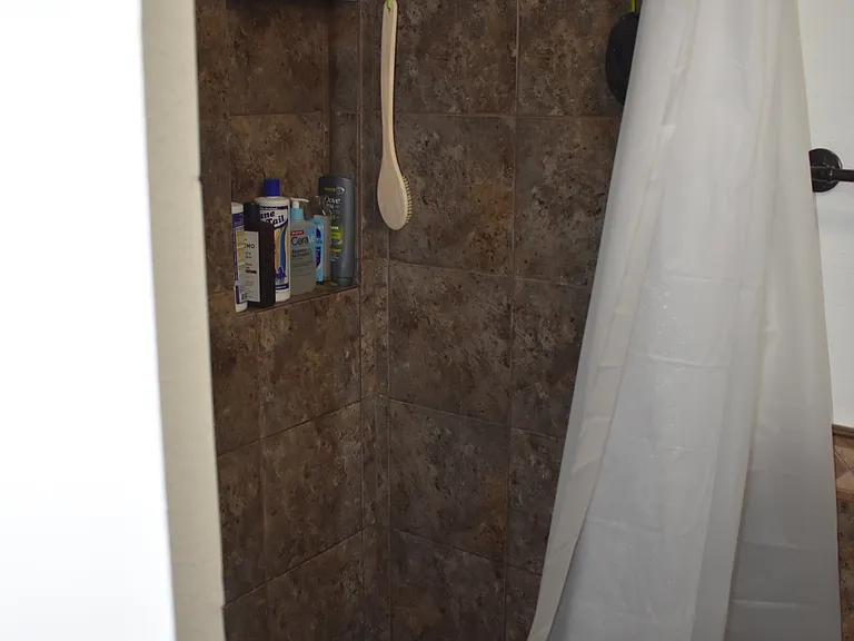 13925 Calhoun Rd — Photo 7