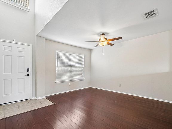 3rd image of 1008 Bluff Meadow Cv