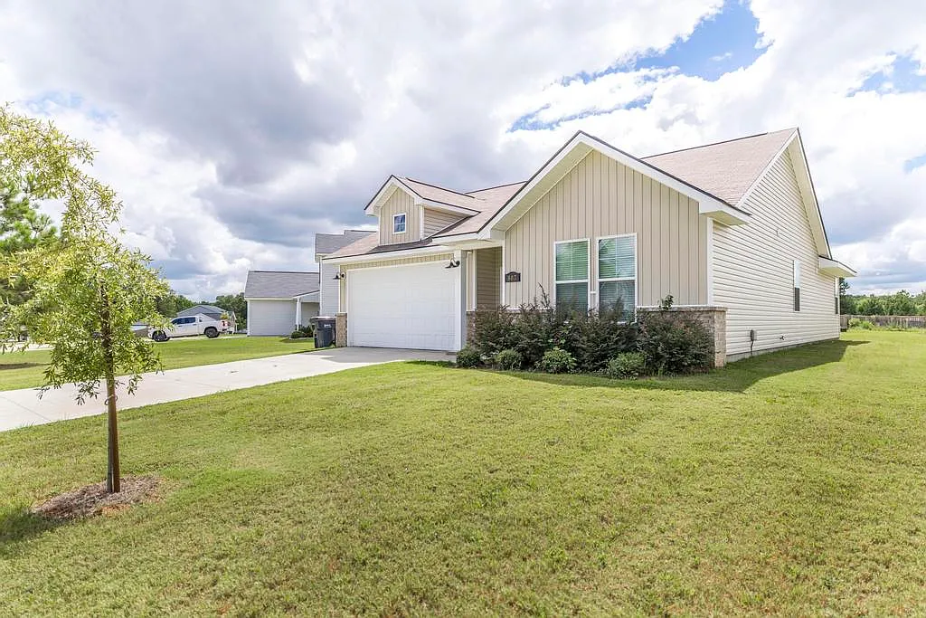 807 Ivy Glen Drive - 1 — Photo 4