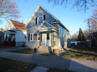 3266 S 14th St, Milwaukee, WI 53215