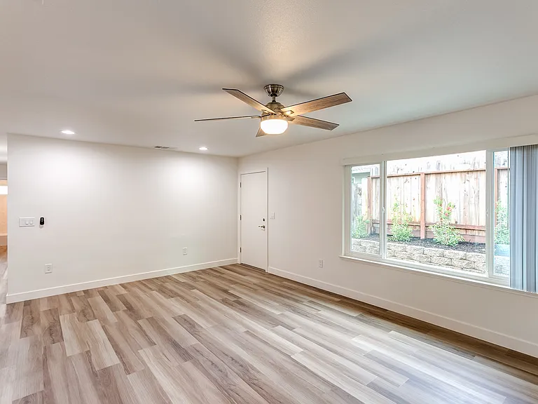 2310 Buena Vista Ave #2334 — Photo 35