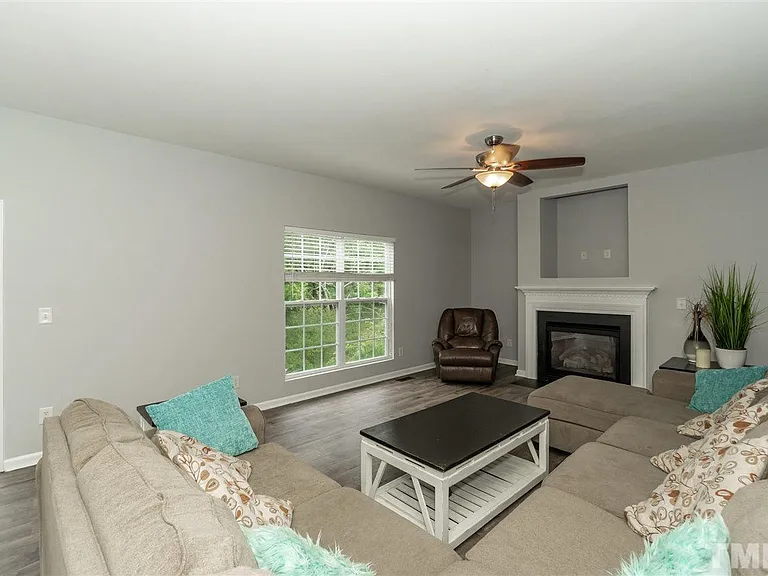 448 Texanna Way — Photo 9