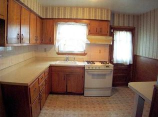 414 Woodlawn Ave, Jersey City, NJ 07305