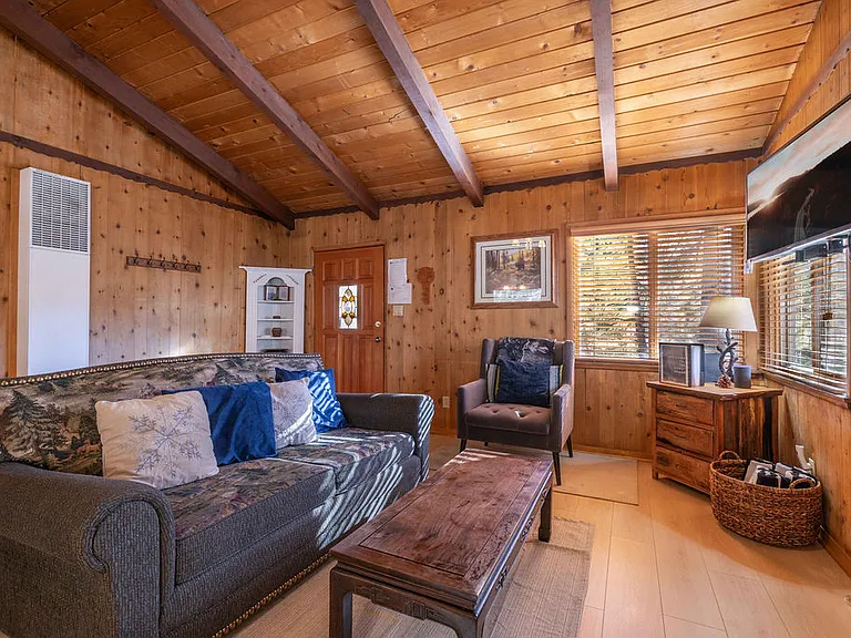 42548 Cougar Rd — Photo 4