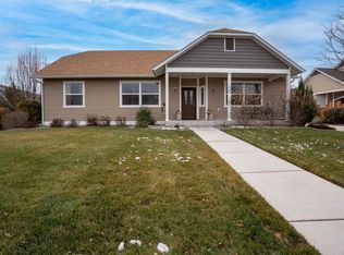 1222 Periwinkle Ln, Fruita, CO 81521