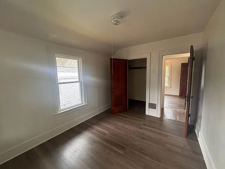 628 W Thomas St — Photo 19