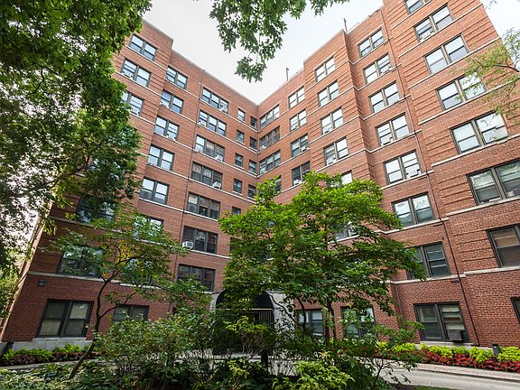 2nd image of 4900 N Marine Dr APT 204